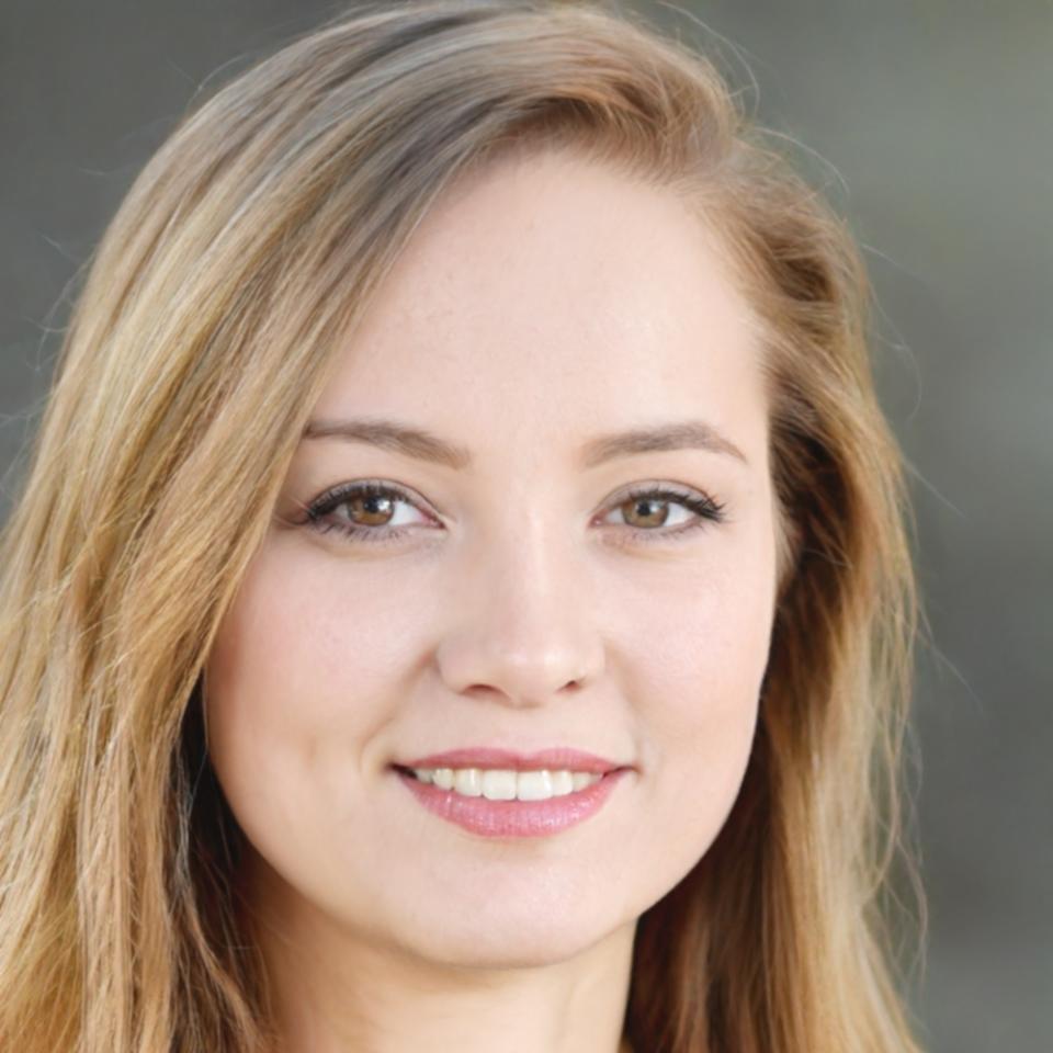 Porträtfoto von Expertin Lena Rothbart